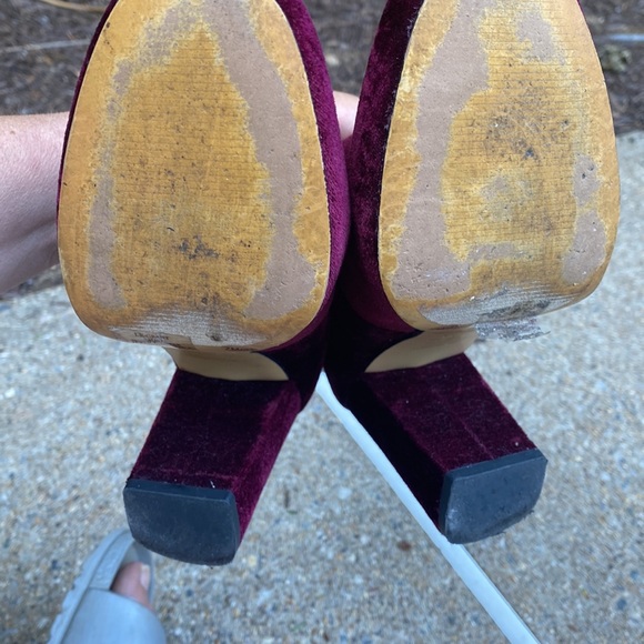 Vintage 1990’s Lord and Taylor Red Velvet Ankle Boots - Picture 10 of 10